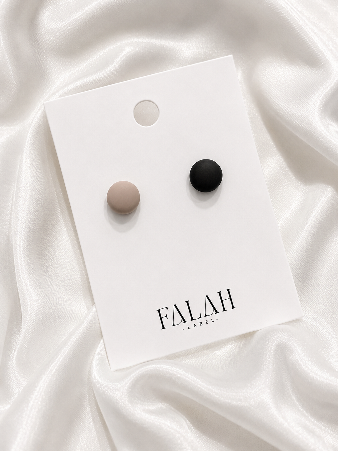 9A572923-7702-4AC3-A713-4C806912F2D5 Hijab Magnets - Image 1